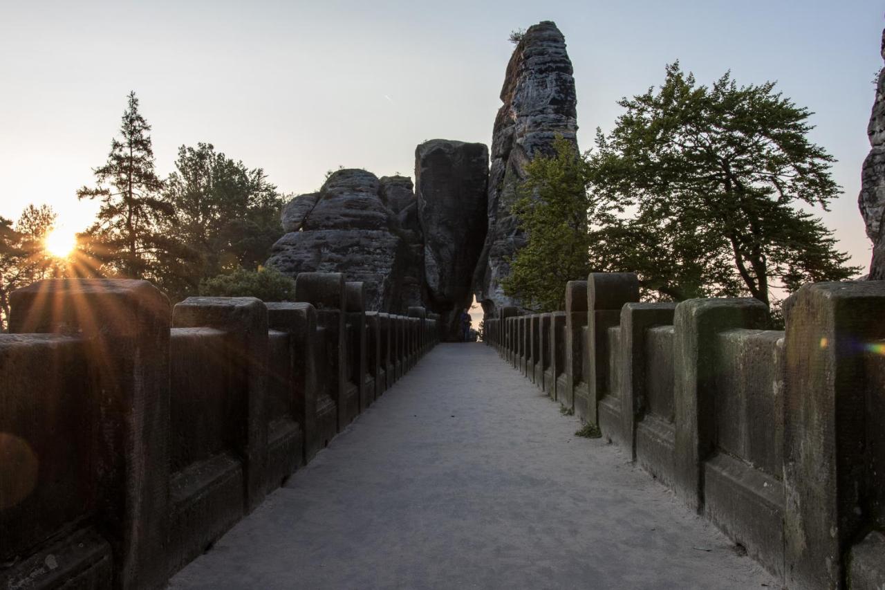 Pilgrims Inn Kreischa ภายนอก รูปภาพ